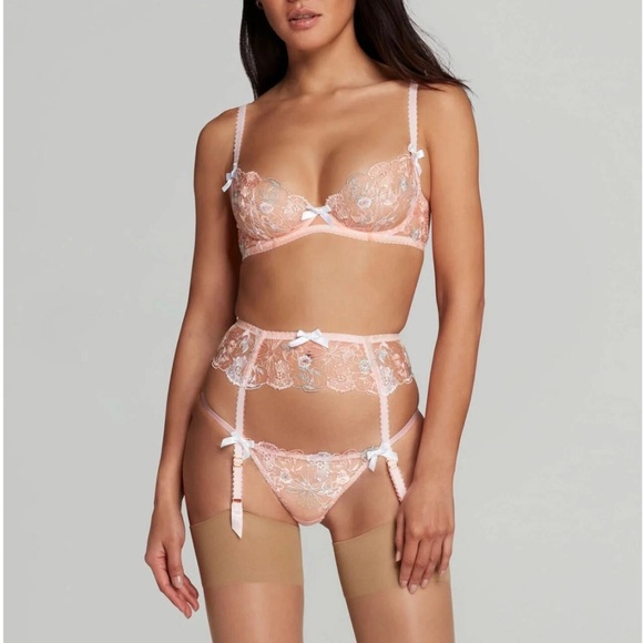 AGENT PROVOCATEUR Zuri Suspender in Light Pink - Picture 2 of 11
